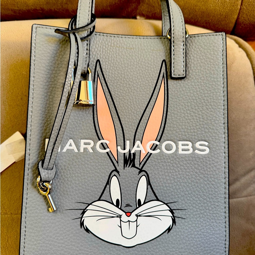 NWT! MARC JACOBS x LOONEY TUNES BUGS BUNNY CROSSBODY BAG